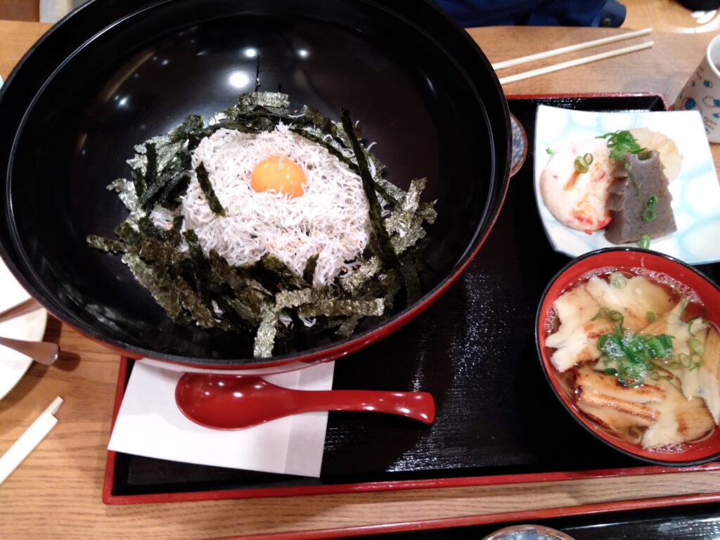 しらす丼